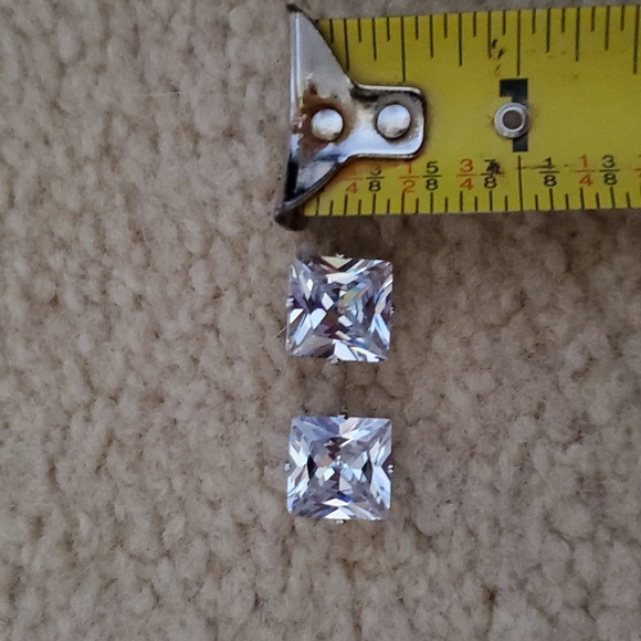 Earrings π₯HOST PICKπ₯ - Picture 5 of 5